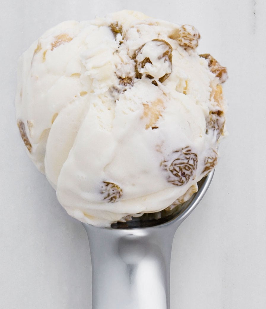 Cashew Raisin Medley